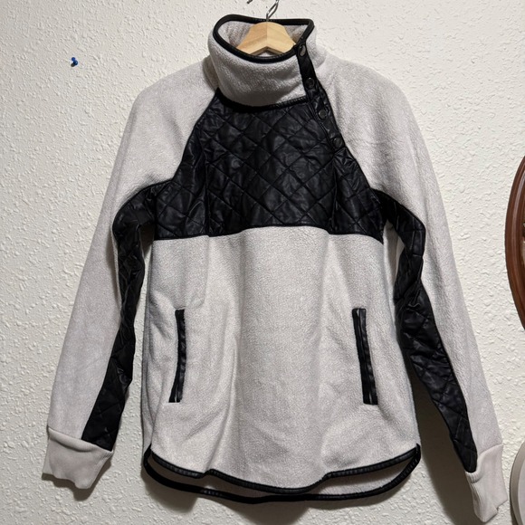 Abercrombie & Fitch women's XS Fleece Pullover Snap Mock Neck Quilted Leather - Picture 1 of 7